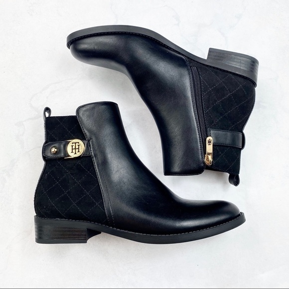 [TH] Classic Black Isleen Boots - Picture 1 of 4